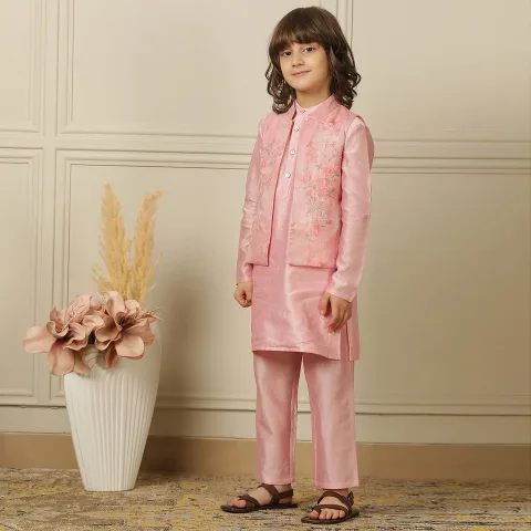 Gulbahaar Kurta & Trouser Set With Jacket